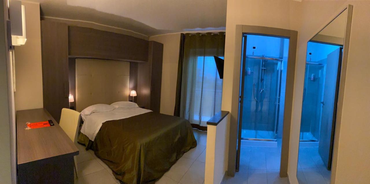 Victoria Hotel Pomigliano d'Arco Εξωτερικό φωτογραφία