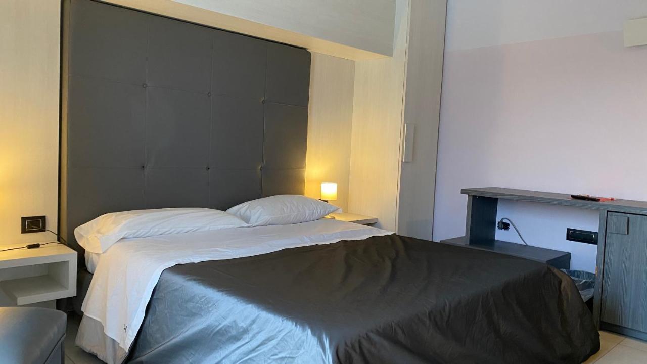 Victoria Hotel Pomigliano d'Arco Εξωτερικό φωτογραφία